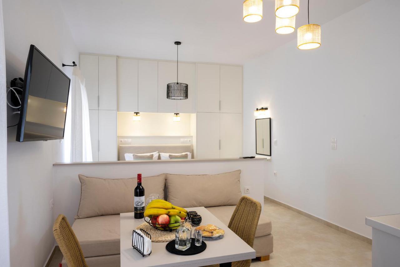 Klelia'S Apartments Палекастрон Екстериор снимка